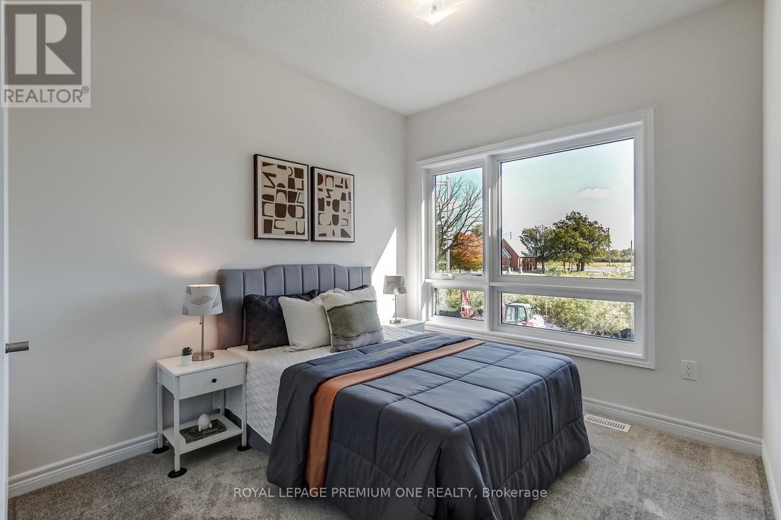 849 Hickory Crescent — photo 18