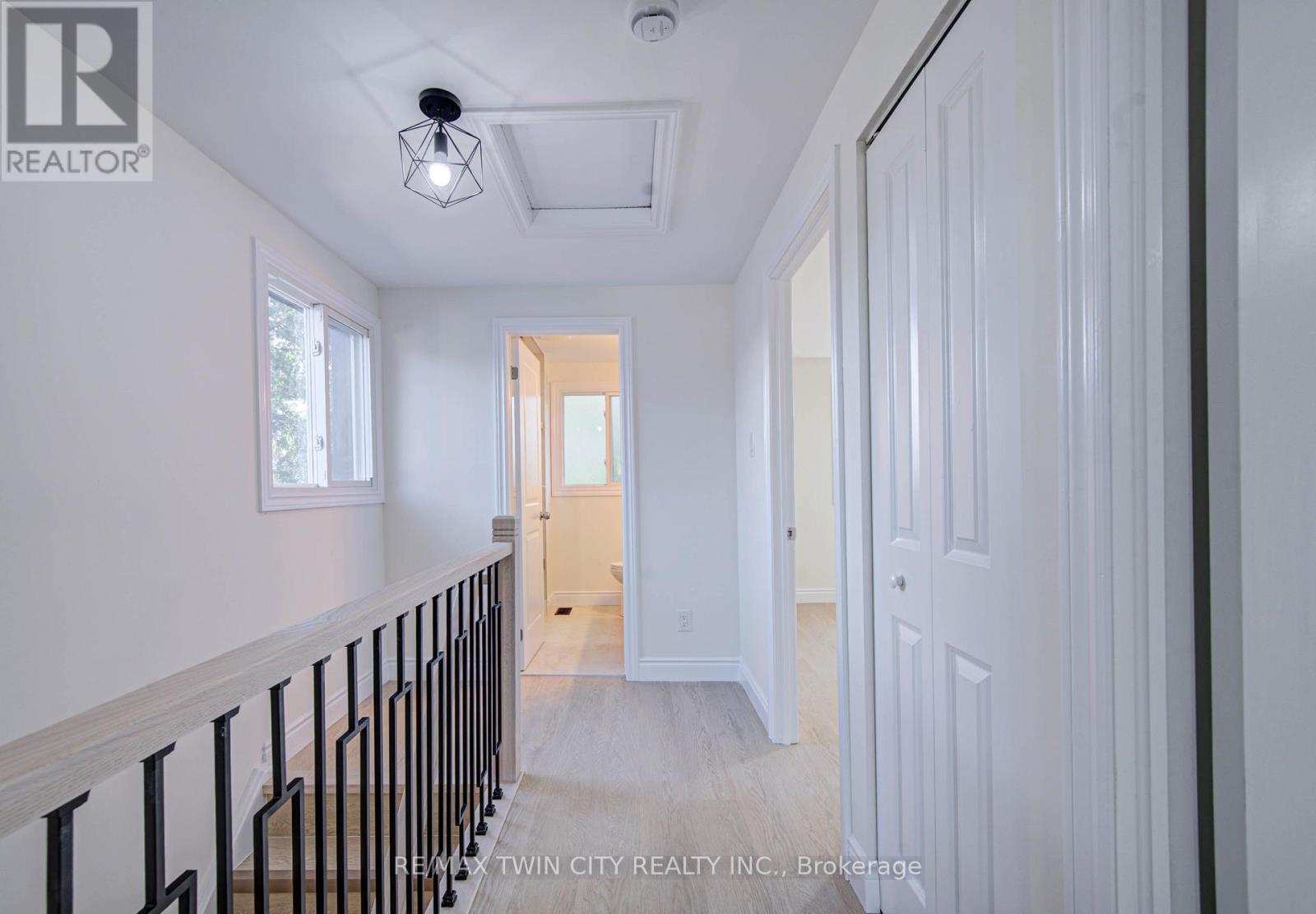 210 Ferguson Avenue, Cambridge, ON photo 21