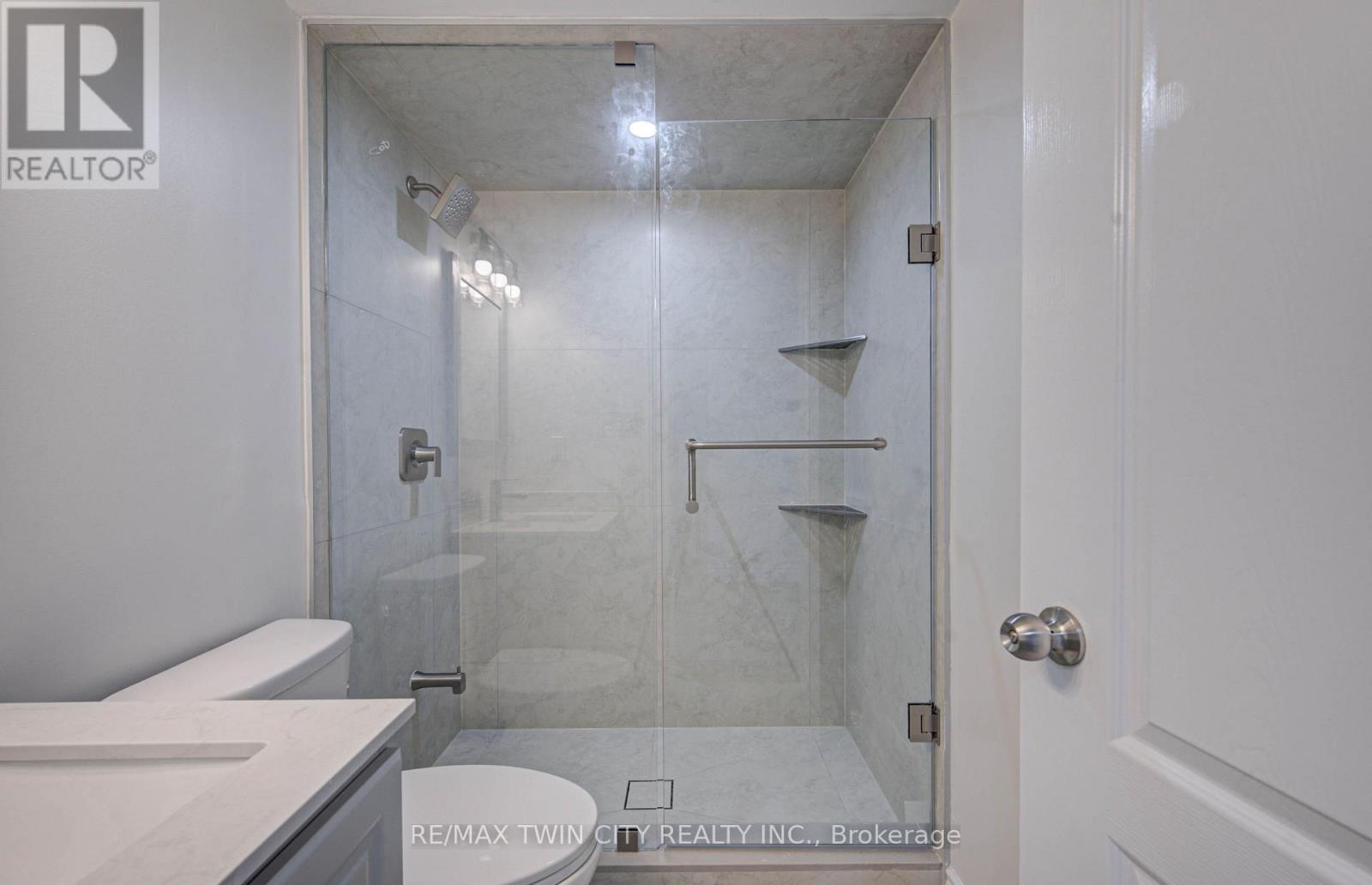 210 Ferguson Avenue, Cambridge, ON photo 35