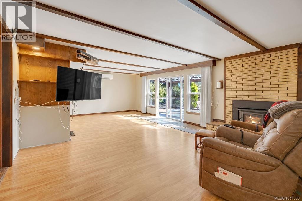3234 Douglas St - 30