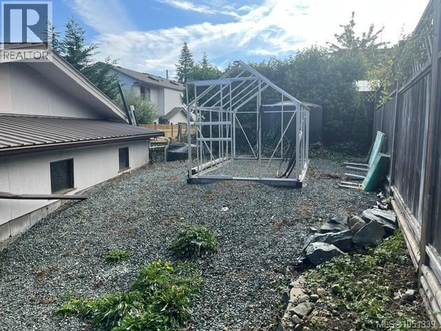 3234 Douglas St - 81