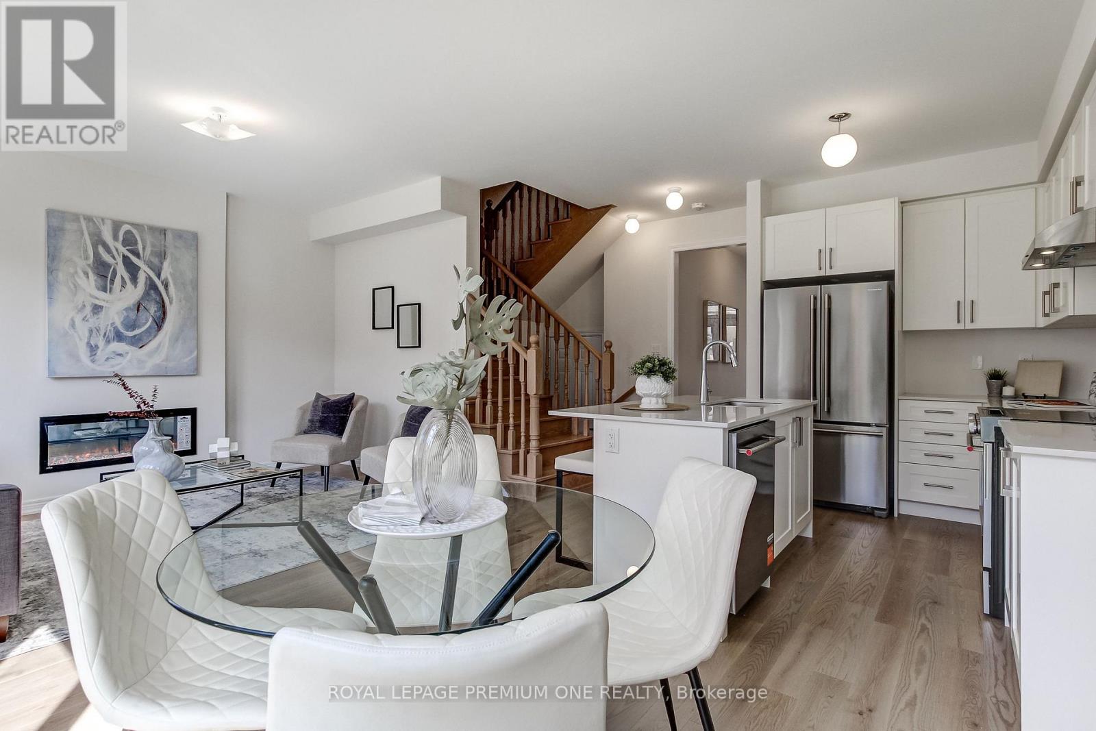 393 KENNEDY CIRCLE W - 16