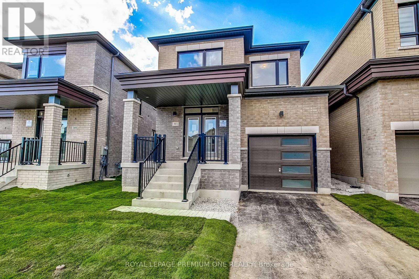 393 KENNEDY CIRCLE W - 3