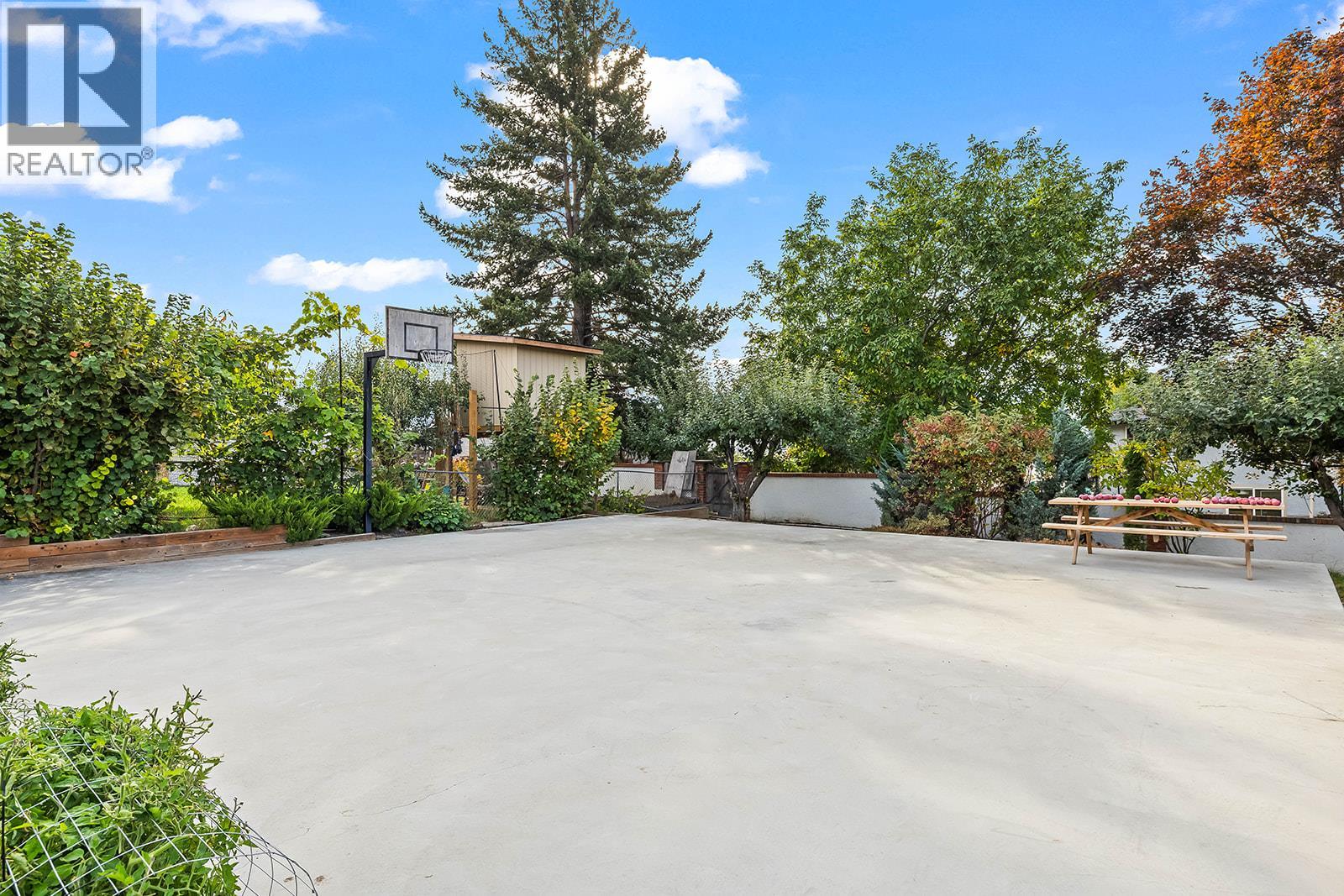 901 Ogden Road - 22