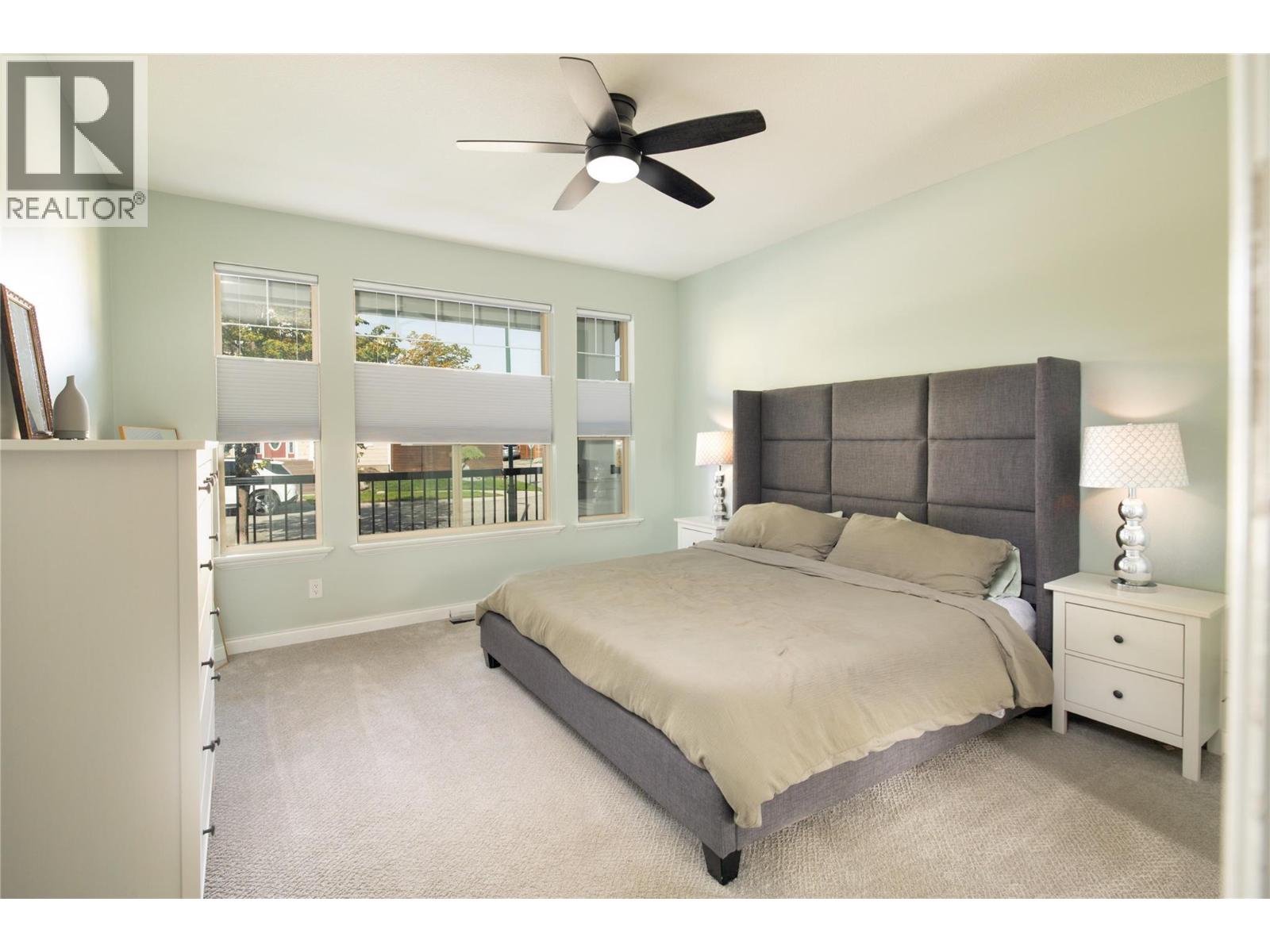 319 McCarren Avenue, Kelowna