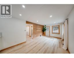 283 Wellington Avenue, Warfield, BC V1R2K9 Photo 13