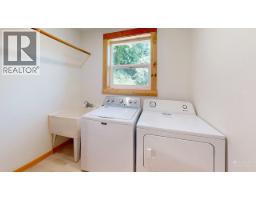 283 Wellington Avenue, Warfield, BC V1R2K9 Photo 20