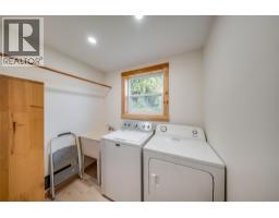 283 Wellington Avenue, Warfield, BC V1R2K9 Photo 21