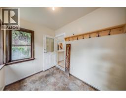 Full bathroom - 283 Wellington Avenue, Warfield, BC V1R2K9 Photo 7