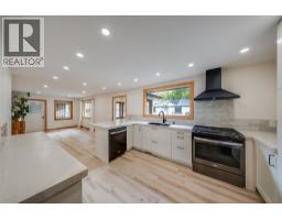 283 Wellington Avenue, Warfield, BC V1R2K9 Photo 11