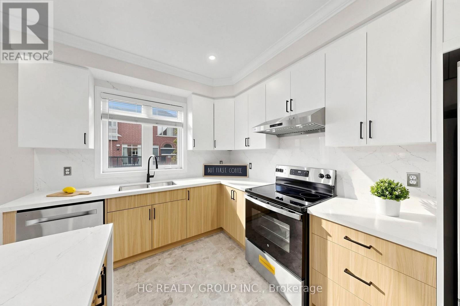 43 RANDOLPH DRIVE - 16