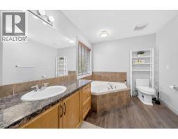 15 Sherwood Common NW - photo 36