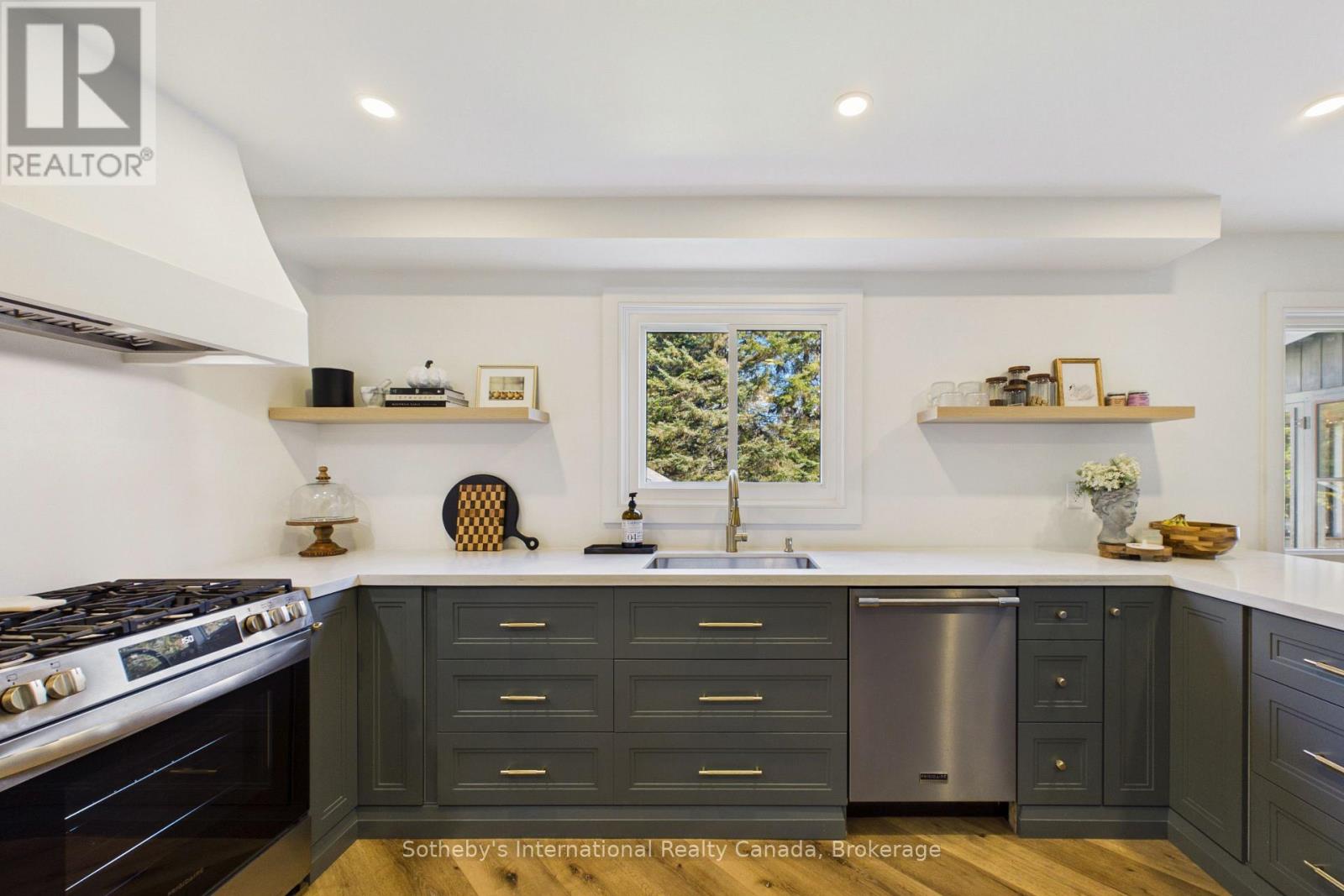 1229 Miriam Drive — photo 14