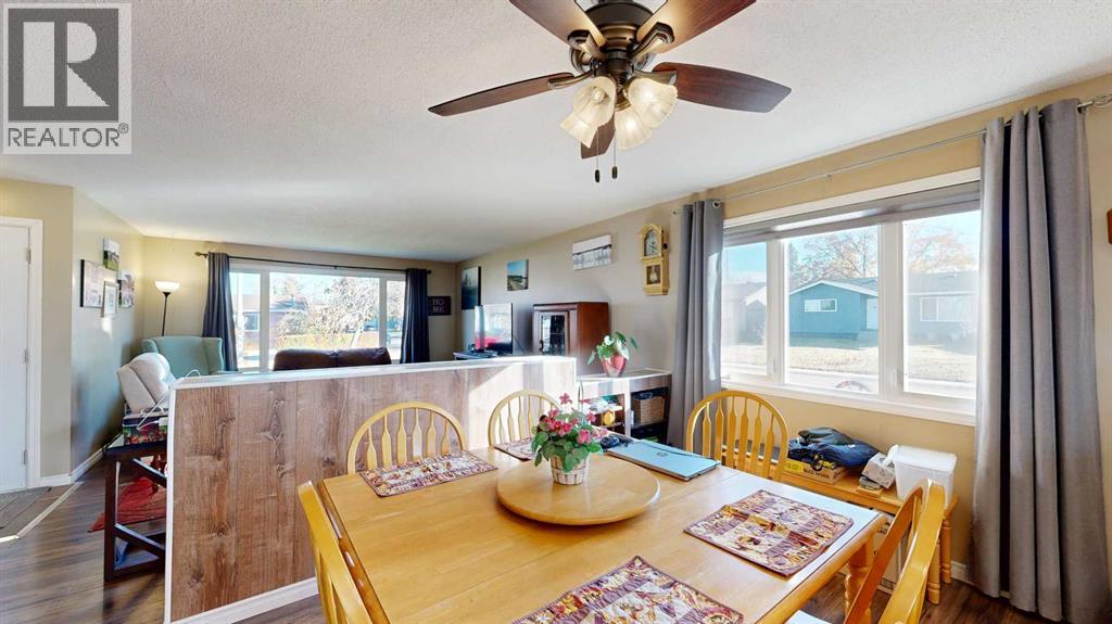 Listing photo – 4002 58 Street, Stettler