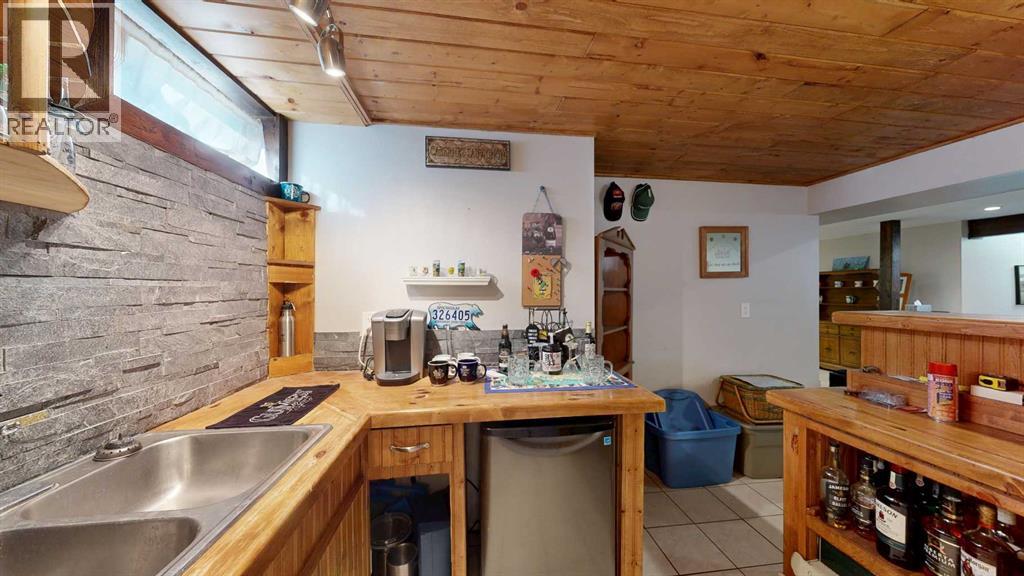 Listing photo – 4002 58 Street, Stettler