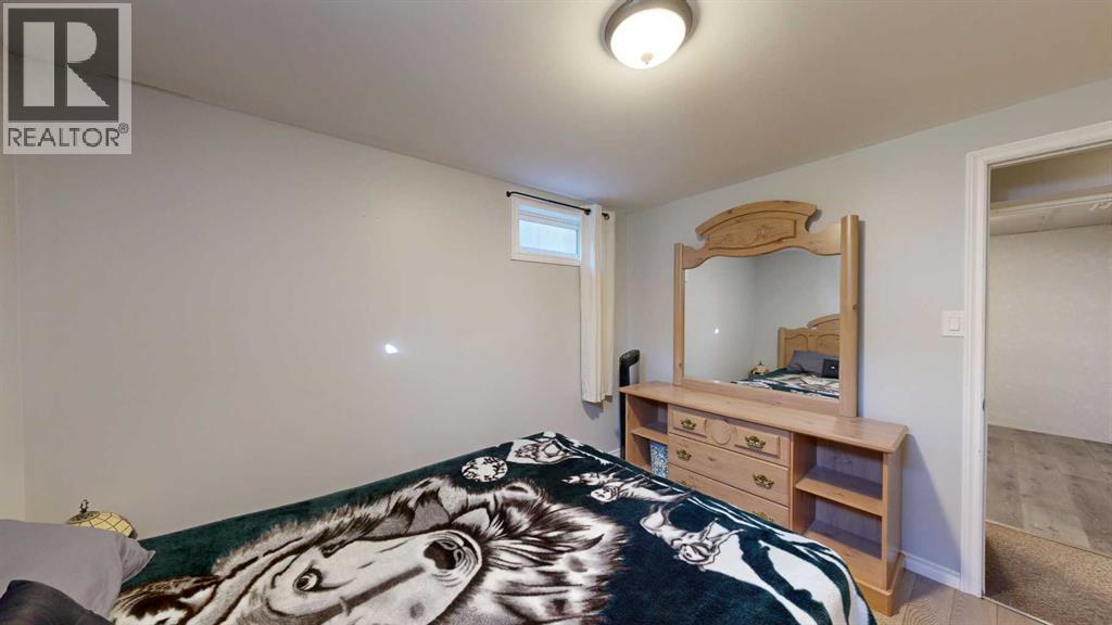 Listing photo – 4002 58 Street, Stettler