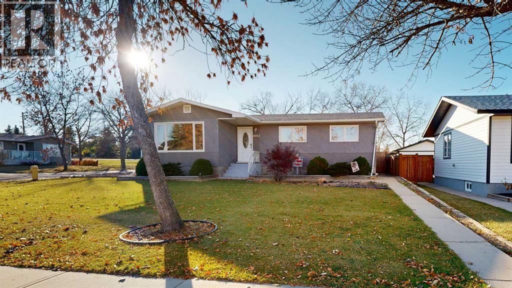 Listing photo – 4002 58 Street, Stettler