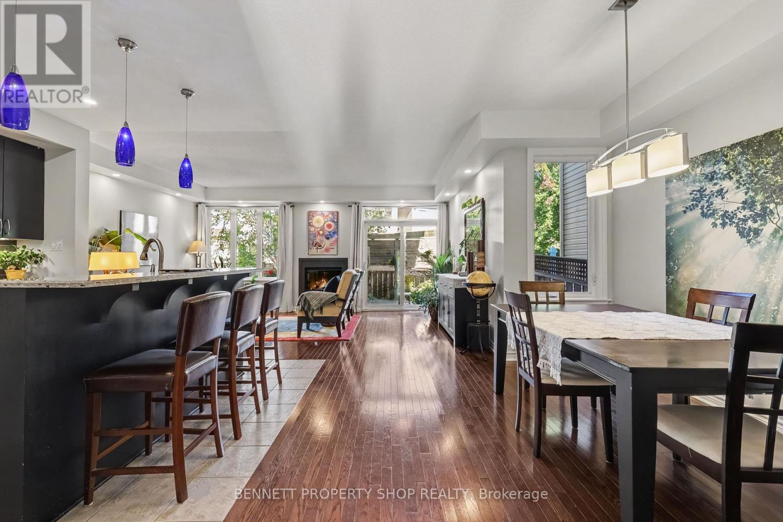 1063 NORTHGRAVES CRESCENT - 4