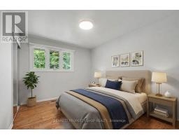 1902 Featherston Drive, Ottawa, ON K1H6P5 Photo 19