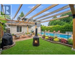 1902 Featherston Drive, Ottawa, ON K1H6P5 Photo 24