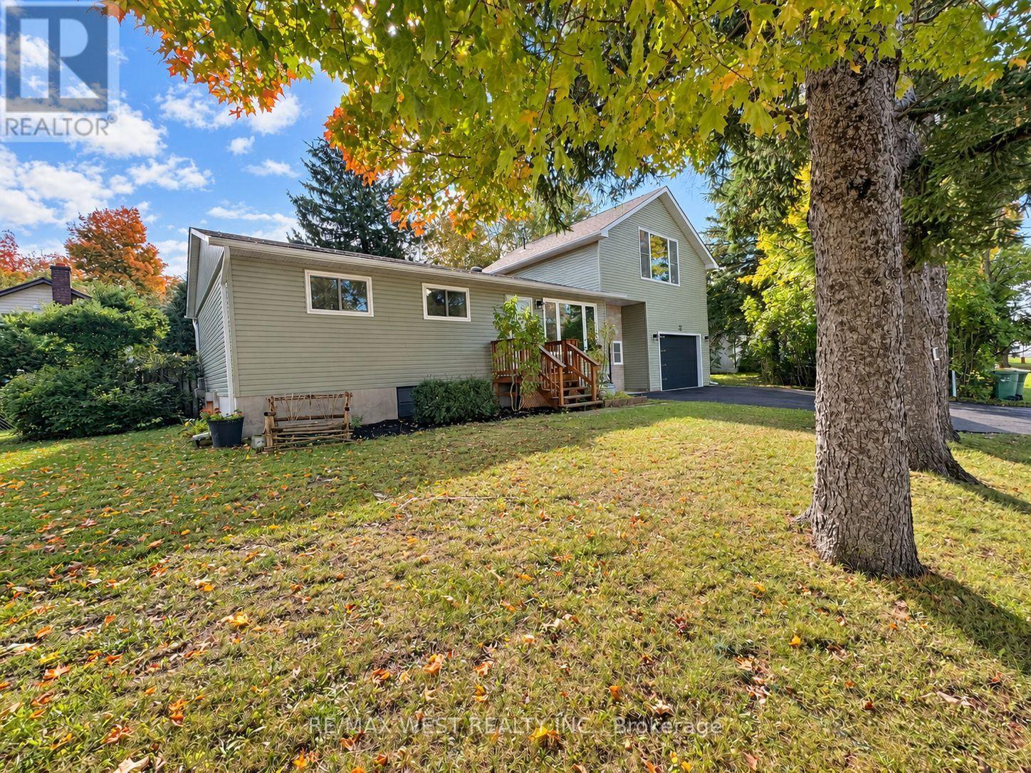 101 LORNE STREET - 31