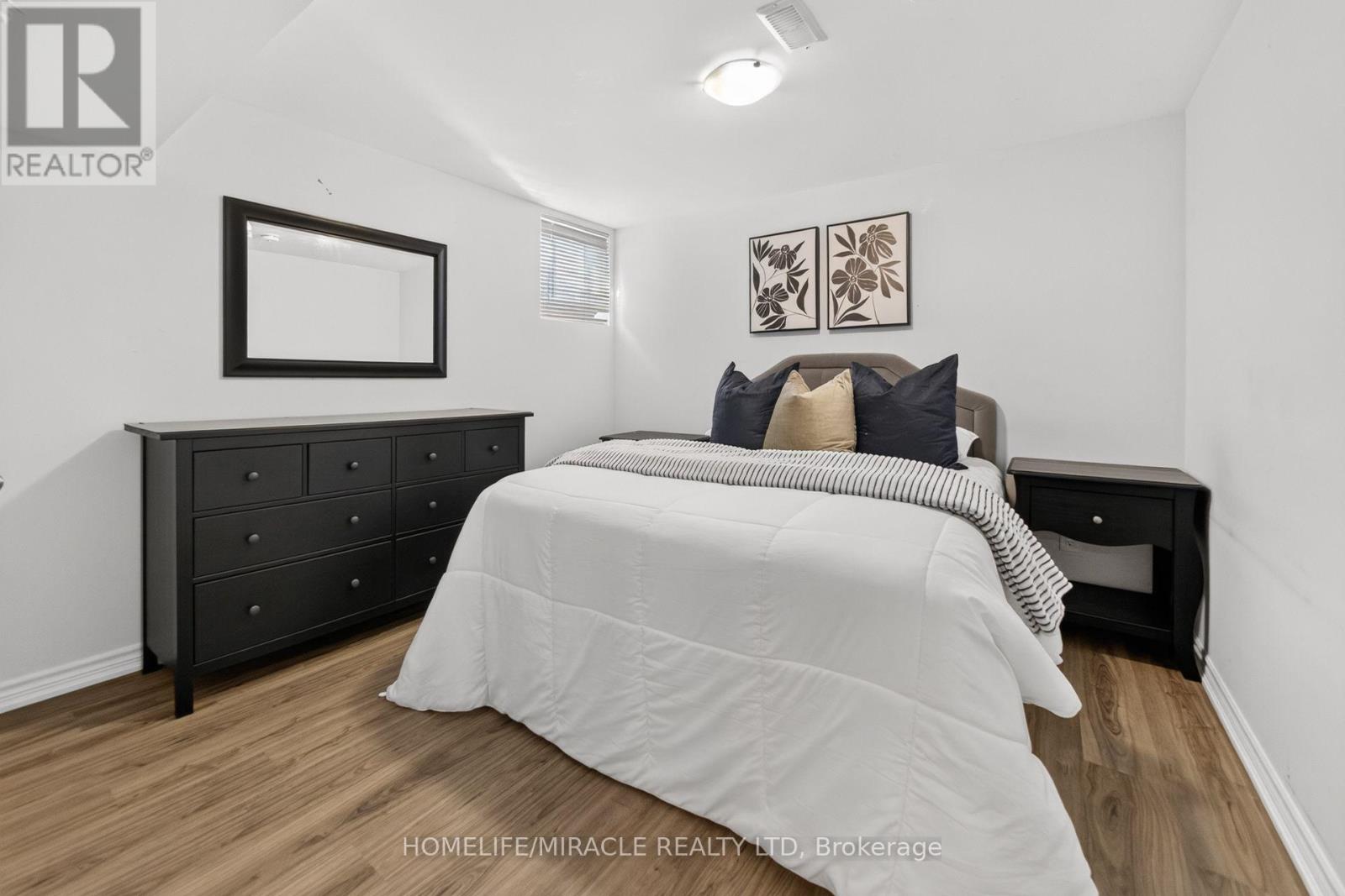 41 KINGSVIEW DRIVE - 49