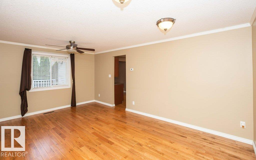 10120 104 ST - 33