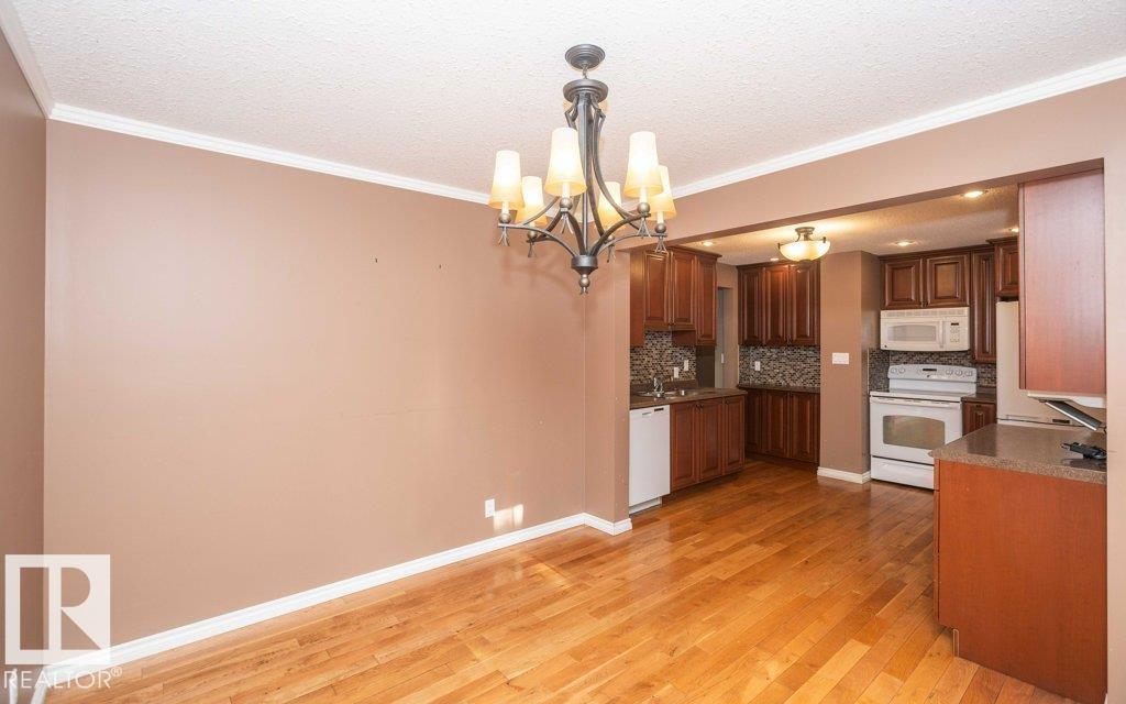 10120 104 ST - 42