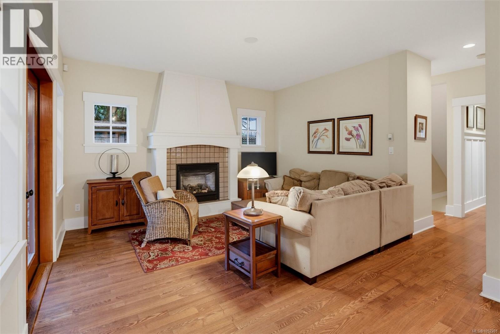  2171 Bartlett Avenue, Oak Bay