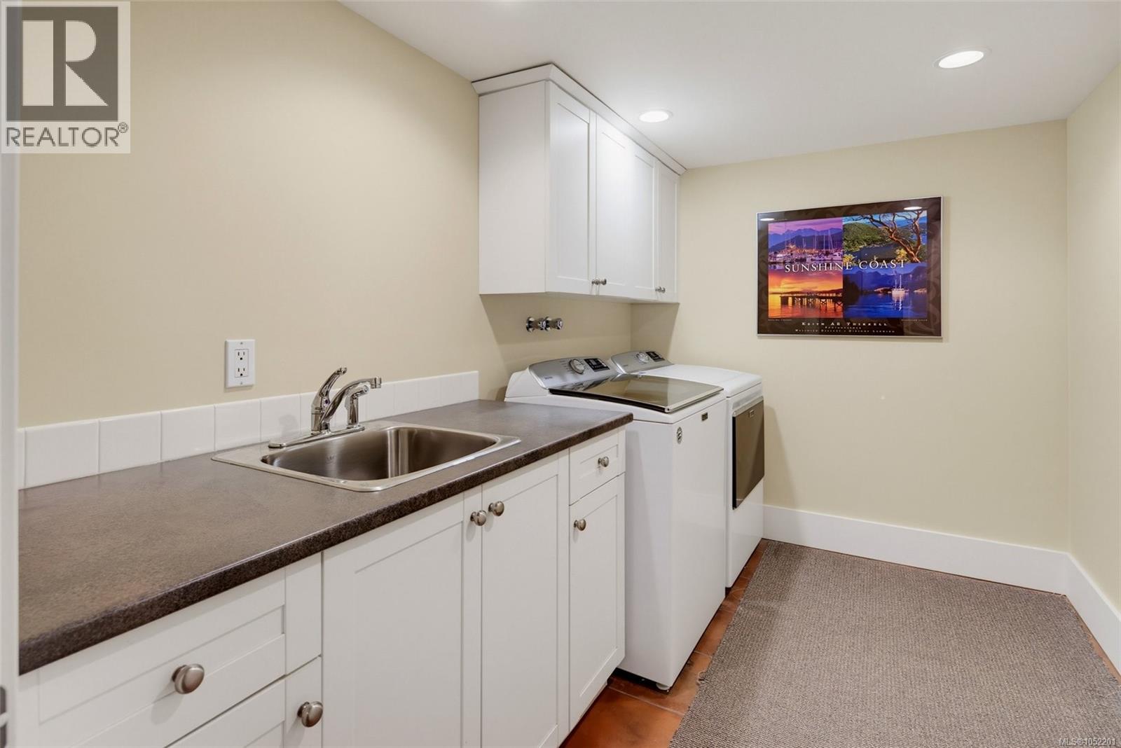2171 Bartlett Ave - 46