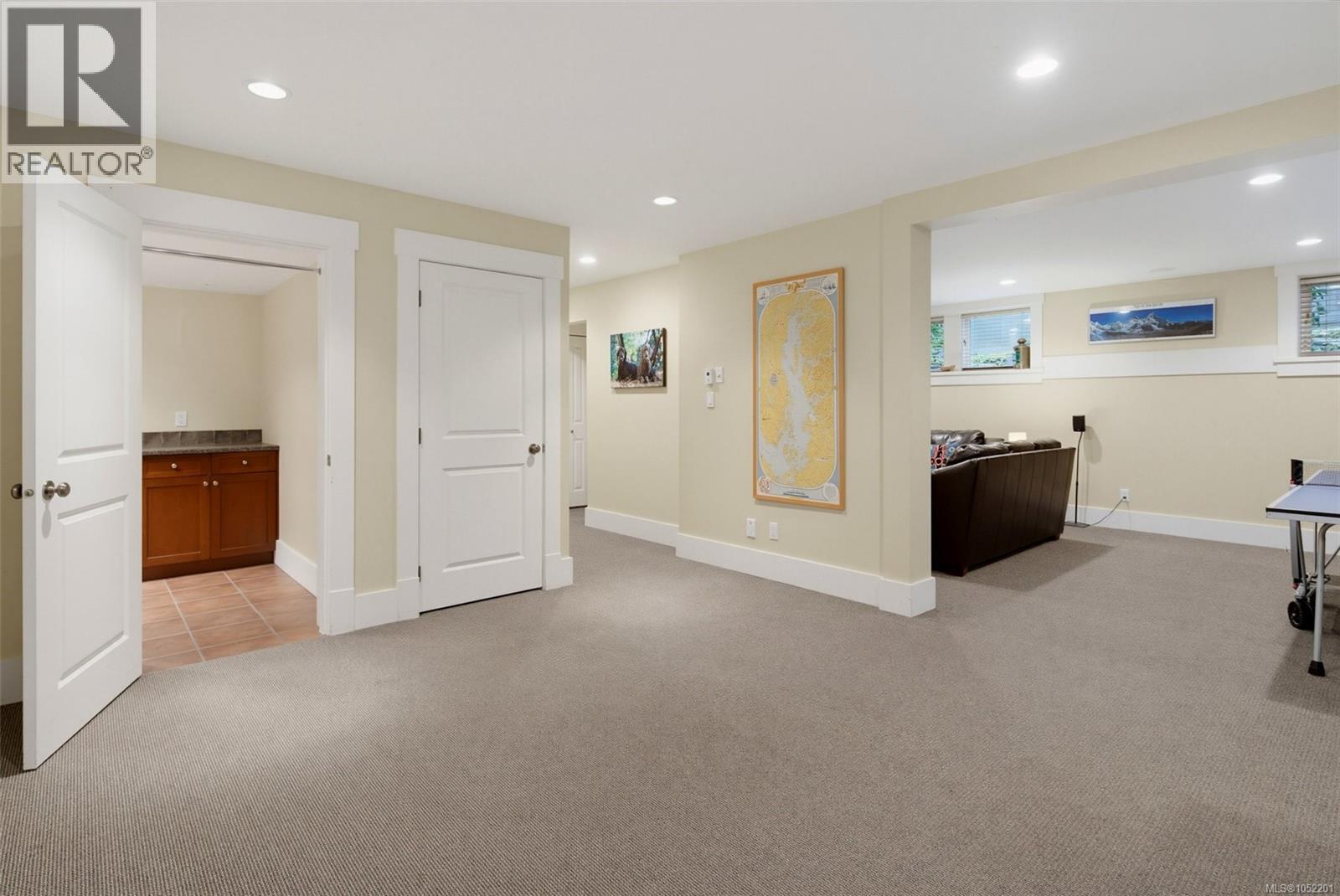 2171 Bartlett Ave - 49
