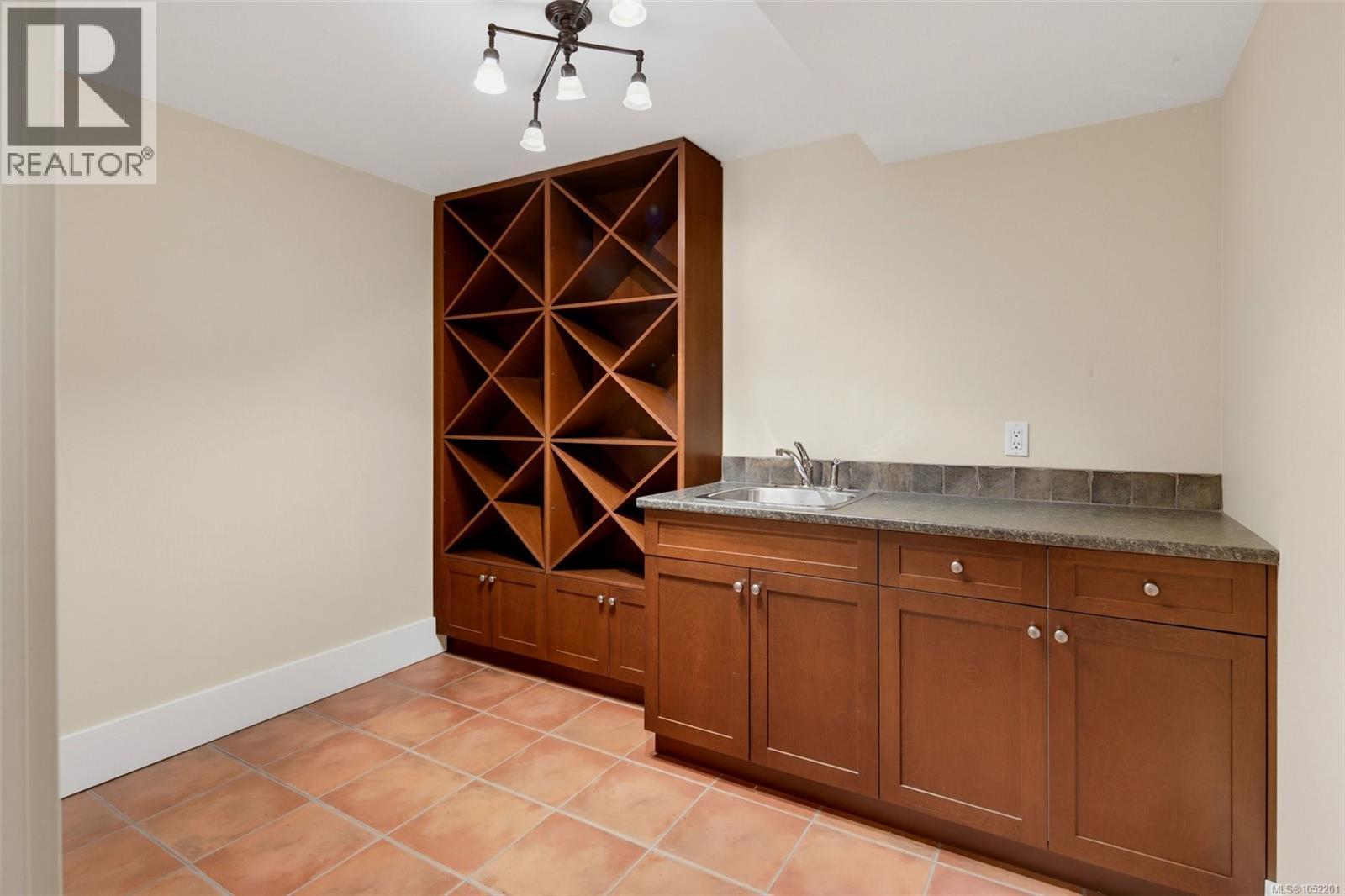 2171 Bartlett Ave - 50