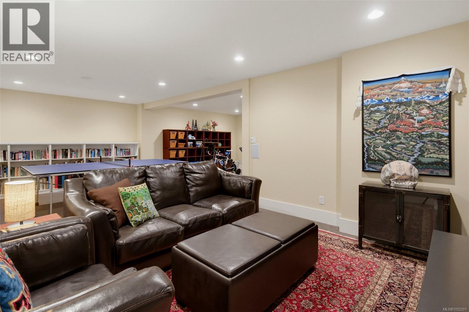 2171 Bartlett Ave - 53