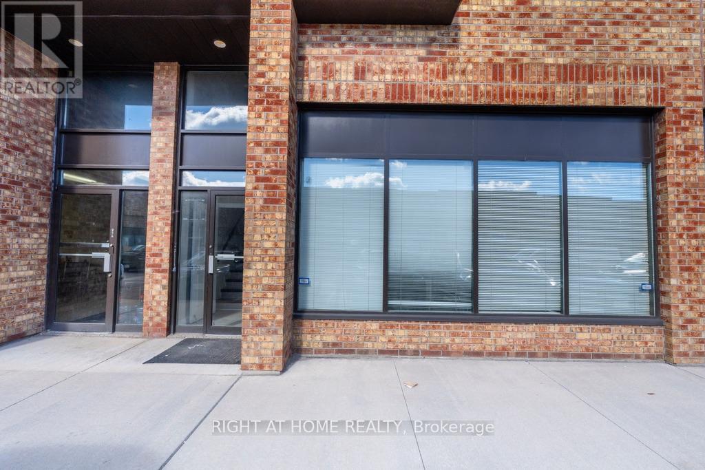 13 - 6730 DAVAND DRIVE, Mississauga (Northeast)