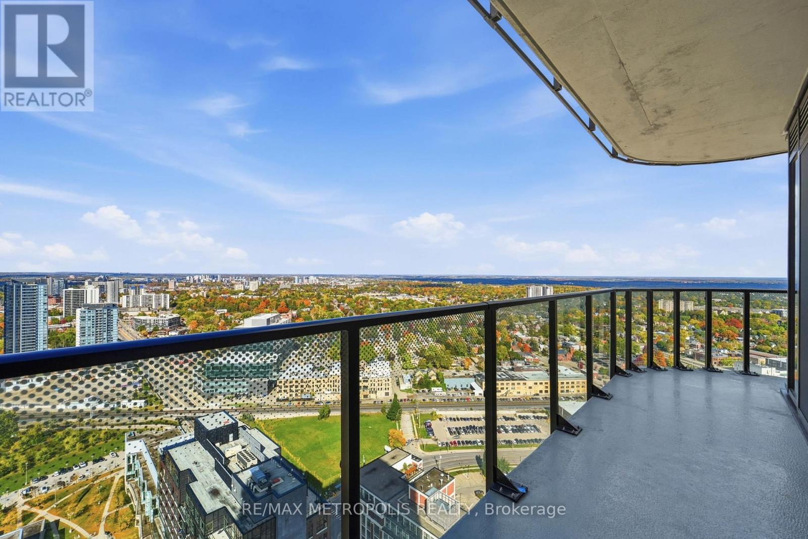 30 Francis Street — photo 14