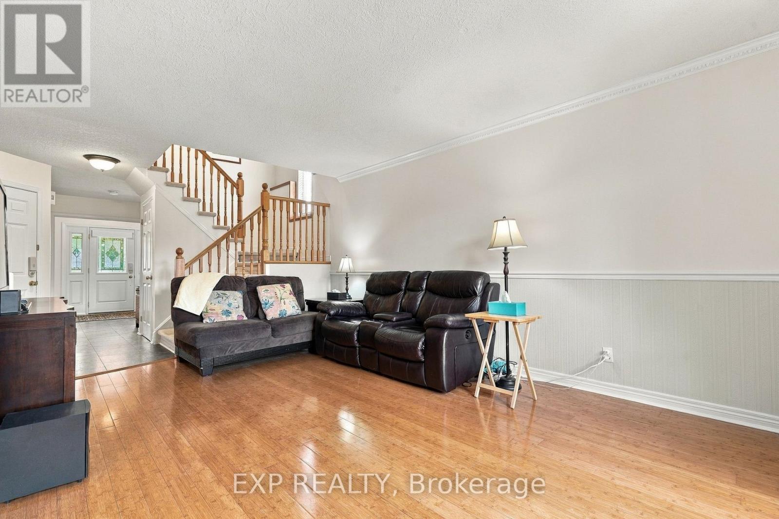 99 STIEFELMEYER Crescent, Wilmot, ON photo 8