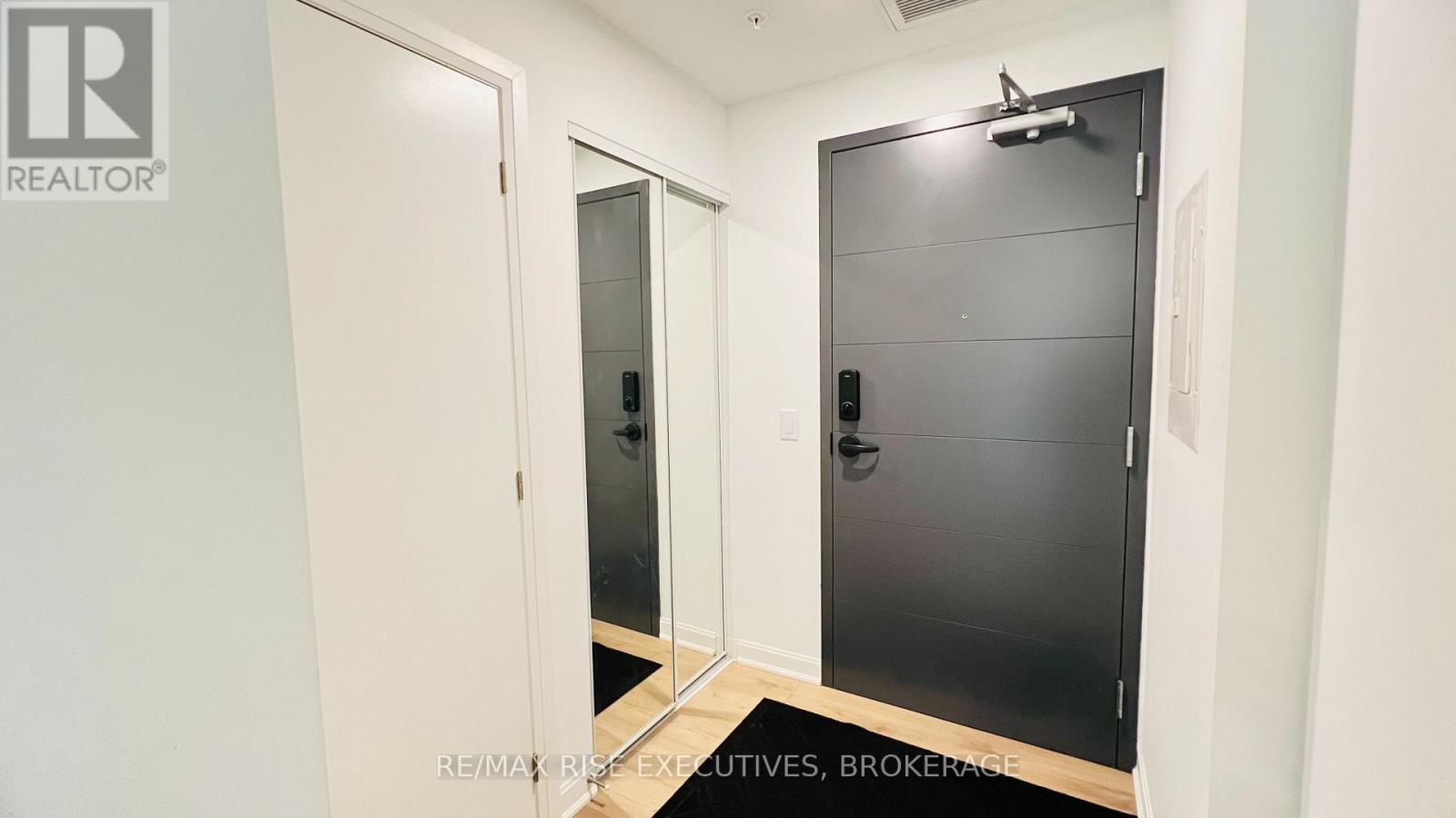 223 Princess Street — photo 25