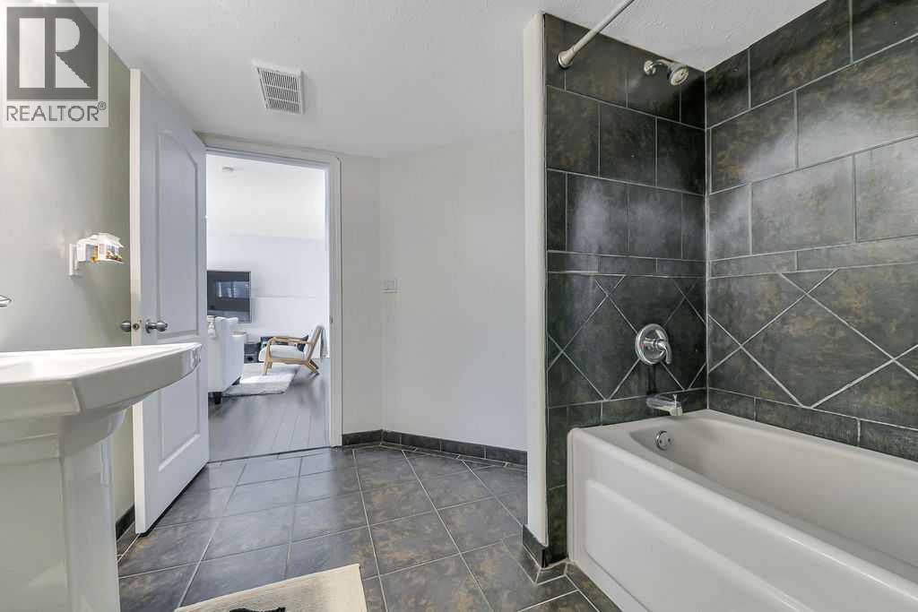 Listing photo – 35 Jepsen Crescent, Red Deer