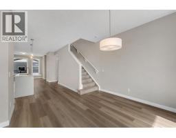 4pc Bathroom - 164 Rowmont Boulevard Nw, Calgary, AB T3L0H3 Photo 7