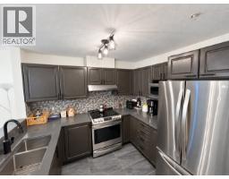 504 137 W 17th Street, North Vancouver, BC V7M1V5 Photo 6