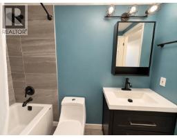 504 137 W 17th Street, North Vancouver, BC V7M1V5 Photo 12