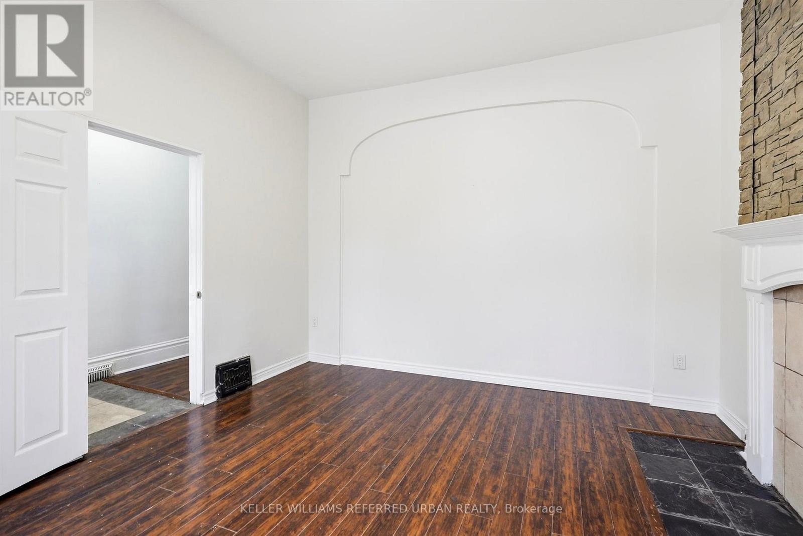 52 CATHCART STREET, Hamilton (Beasley) — photo 10