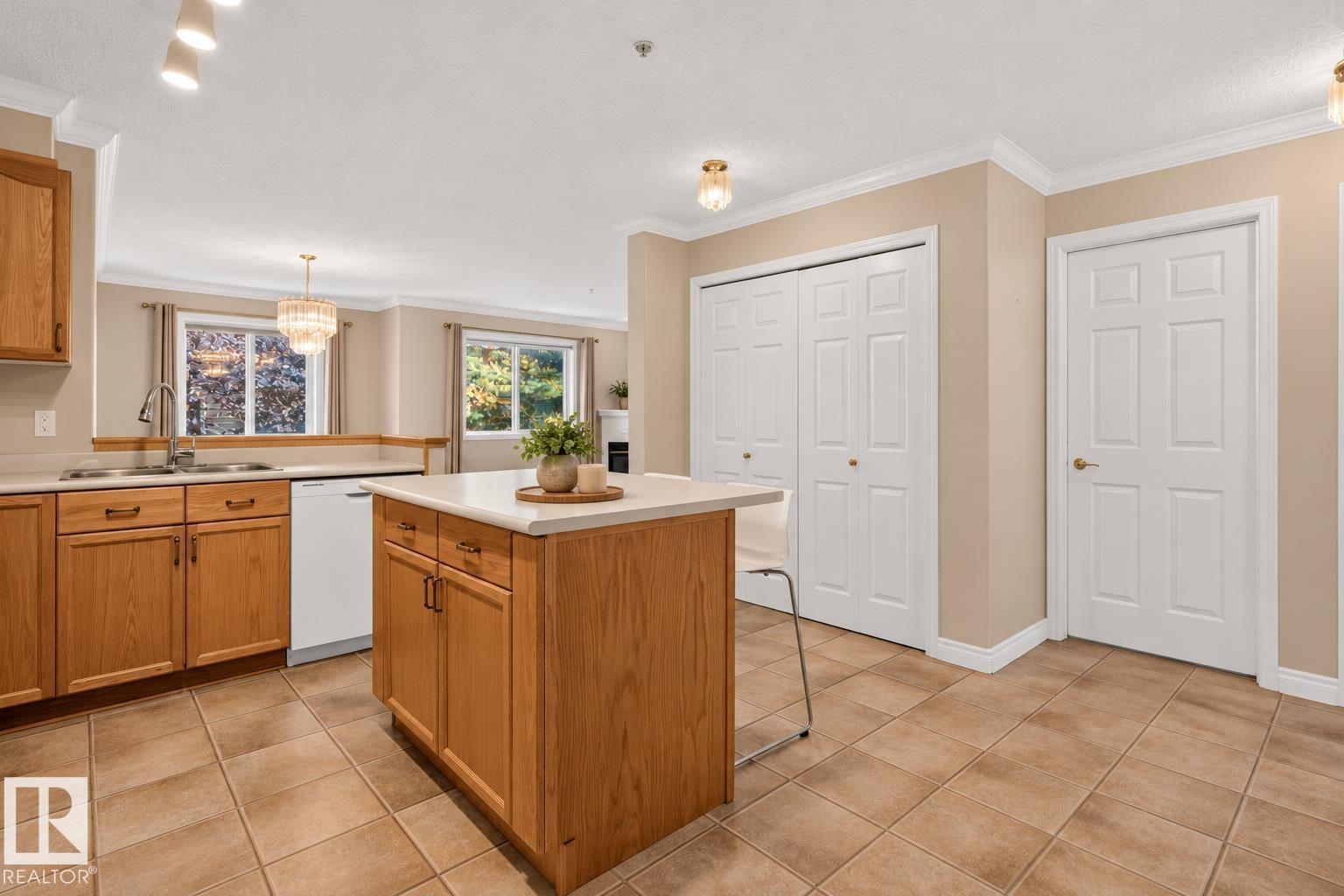 #207 5116 49 Avenue, photo 5