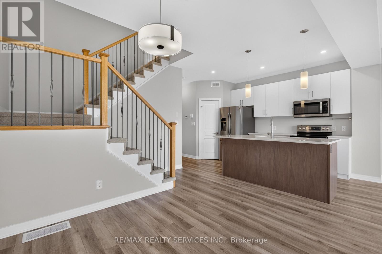 322 Holden Street — photo 15
