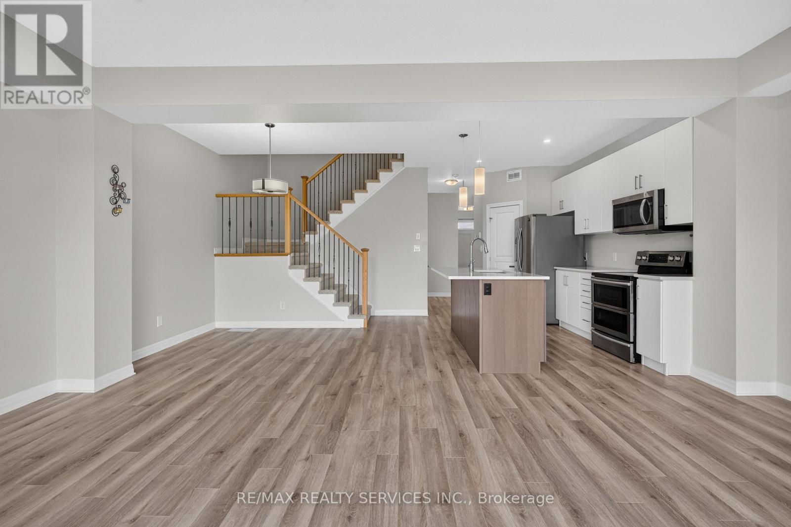 322 Holden Street — photo 22