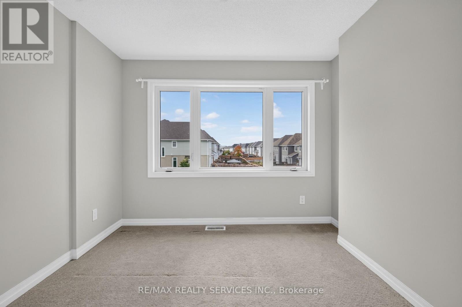 322 Holden Street — photo 37