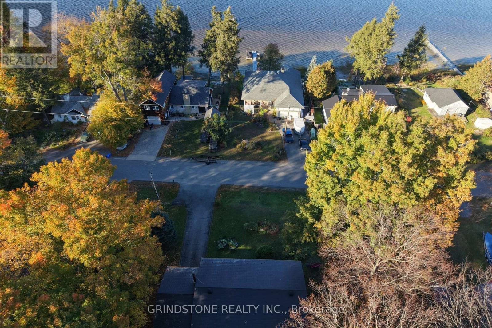 319 Riverwood Drive — photo 35