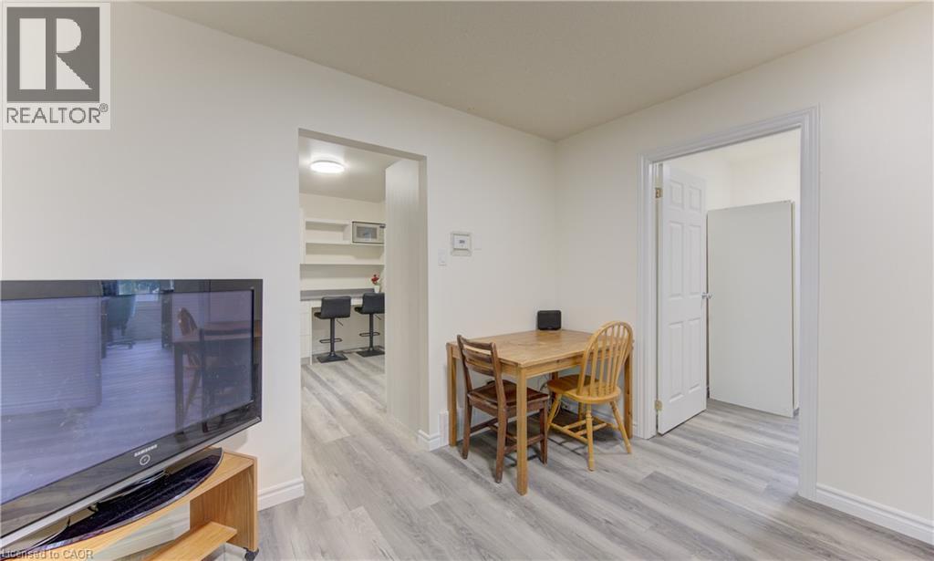 113 Churchill Street — photo 14