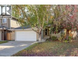 212 Riverview Close SE - photo 3