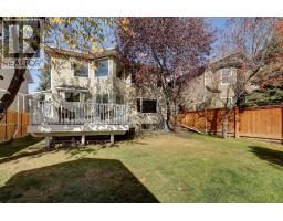 212 Riverview Close SE - photo 2